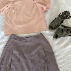 High low pleated skirt